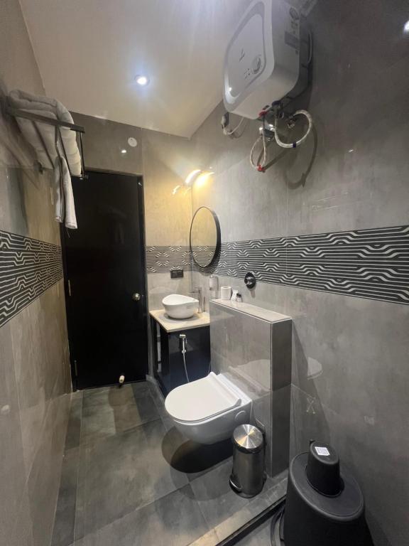 Deluxe Double or Twin Room - Image 4